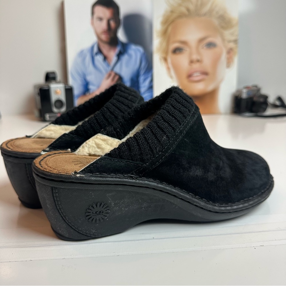 UGG Australia Gael 1934 Black Suede Shearling Wedge Mule Clogs Y2K Size 8 - Picture 6 of 9